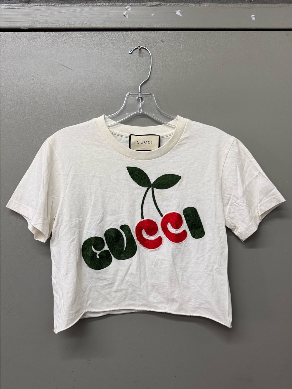 Gucci Cherry Print Crop Top Tshirt size Medium